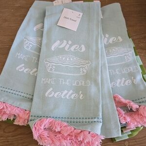 NWT Kitchen Towels 3 Sets Of Two Spring Easter Colors
